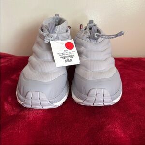 Hoka One One Light Gray Sneakers